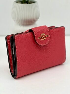COACH Medium Corner Zip Wallet Watermelon